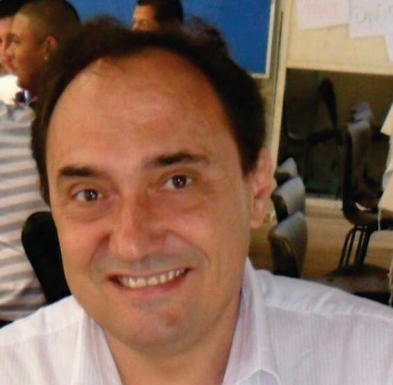 Dr. Vinicius Daher Alvares Delfino- Brasil